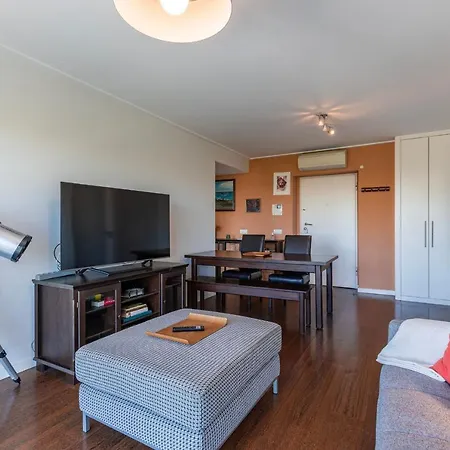 Parque Nacoes 1br With Pool By Lovelystay 公寓 *