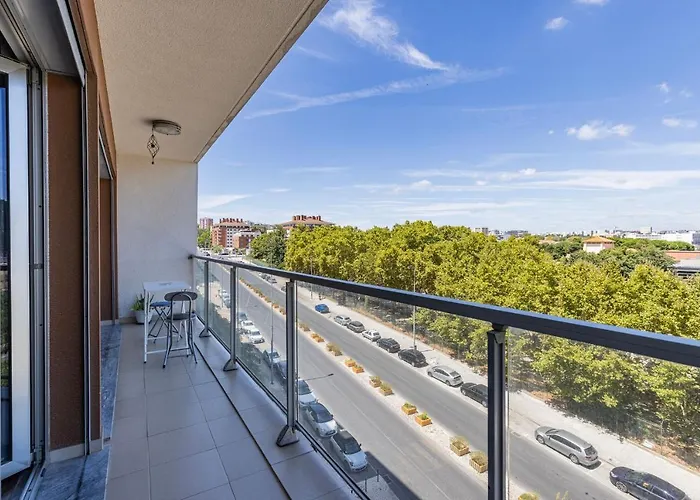 Lovely 1 Bdr With Pool By Lovelystay Лиссабон